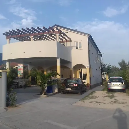 Апартаменты With A Parking Space Seline, Paklenica - 12460 *